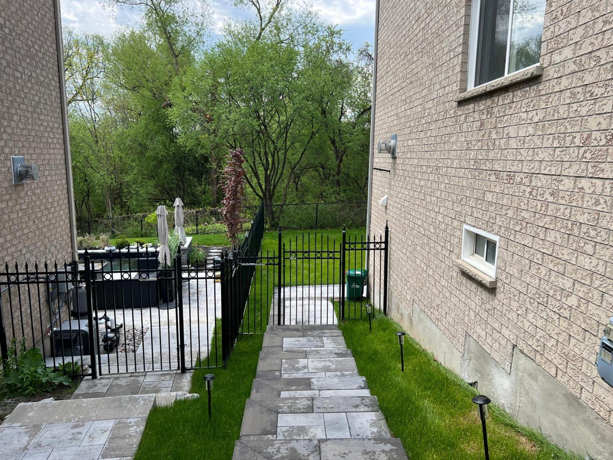 Cozy, Brand-New, 2Bdr,Walkout Apt, Free Parking Richmond Hill Exterior foto
